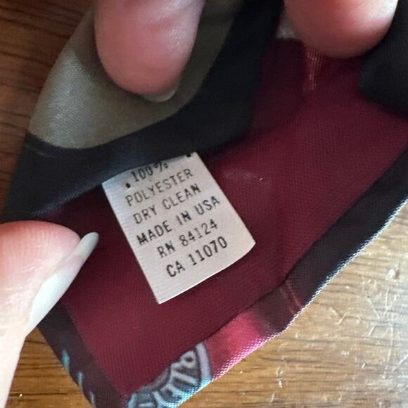 Harley Custom Tanks tie Wally Wear - Picture 4 of 4